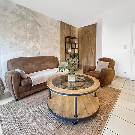 L'oree Des Buis, Piscine Privatisable Vouillé